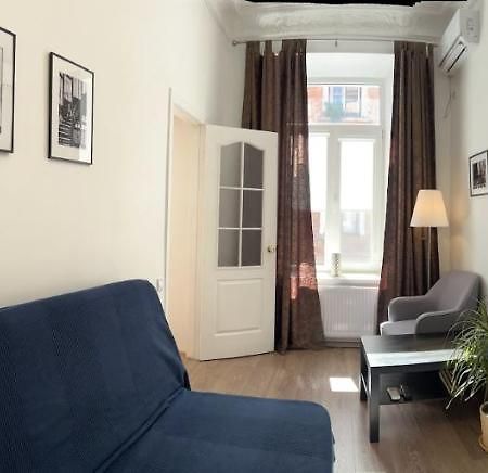 Charming Apartment Одесса Экстерьер фото